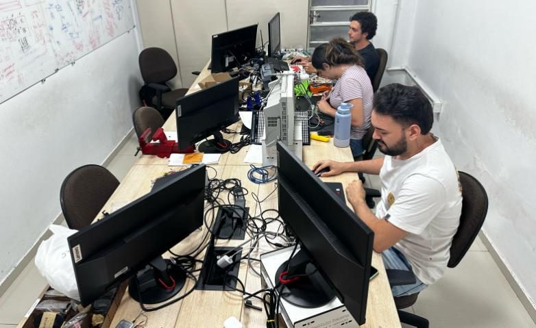 Laboratorio de sistemas embarcados del Instituto Iracema